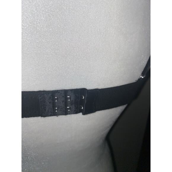 Out From Under Urban Outfitters Push Up Bra M 34A Or B Black New - Picture 3 of 9